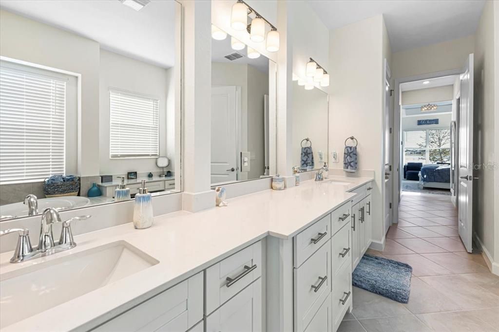 出租: $4,800 (3 贝兹, 3 浴室, 2813 平方英尺)