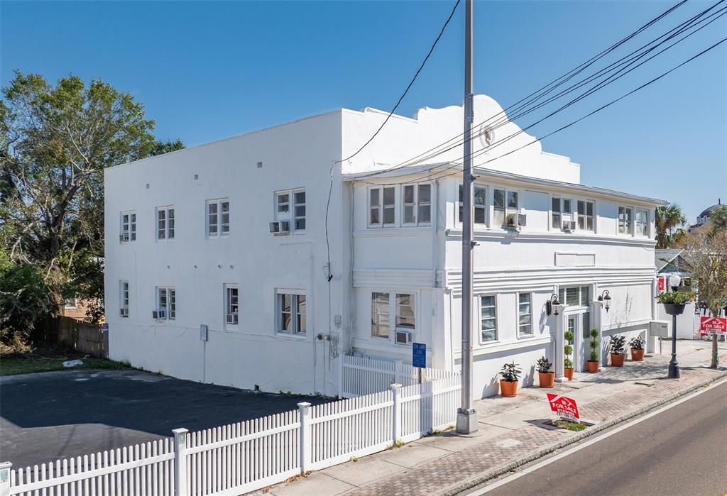 For Sale: $1,499,000 (13 beds, 0 baths, 6350 Square Feet)