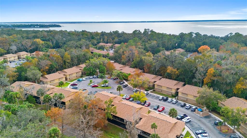 На продажу: $165,900 (2 спален, 2 ванн, 897 Квадратных фут)