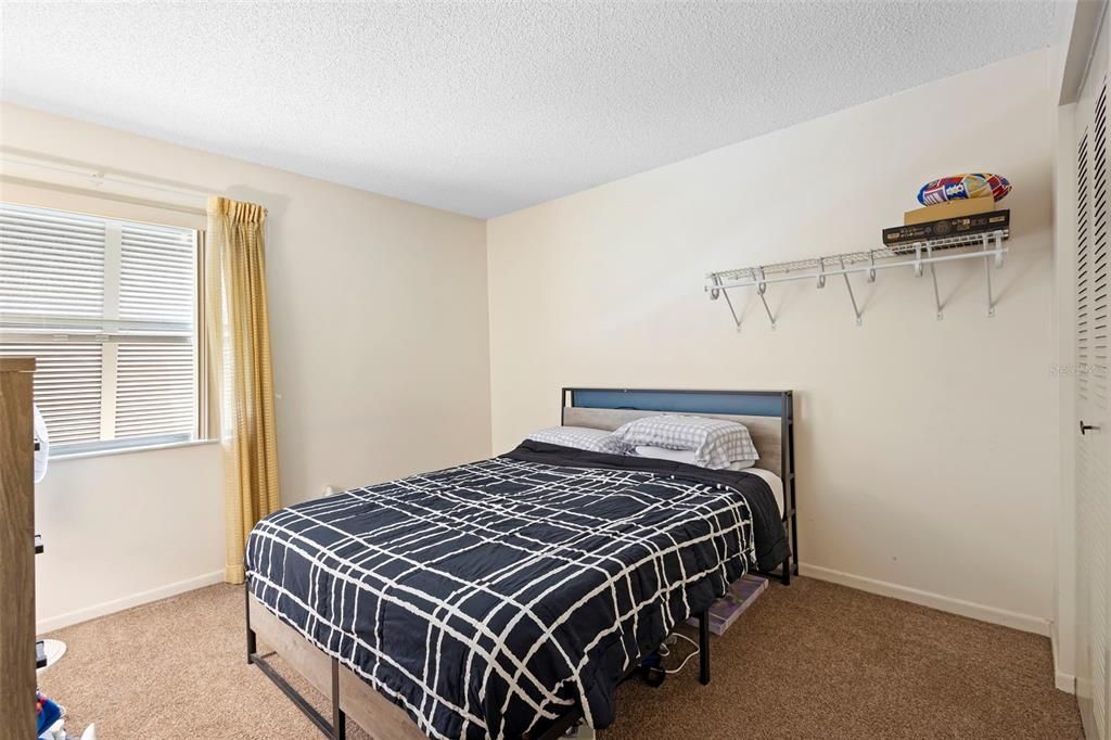 На продажу: $165,900 (2 спален, 2 ванн, 897 Квадратных фут)