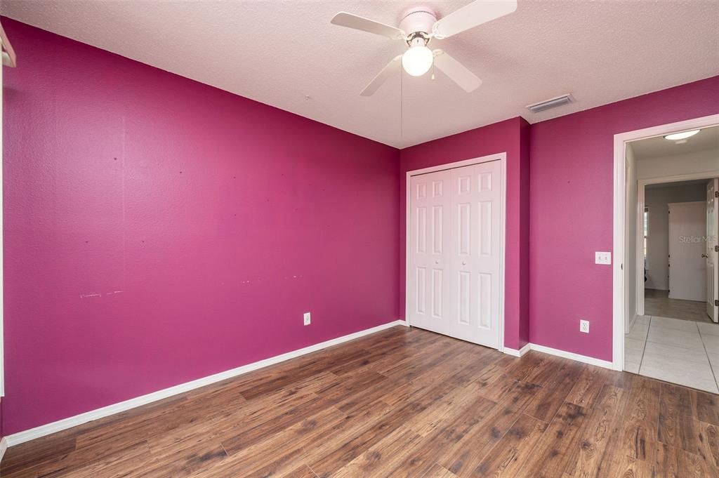 For Sale: $295,000 (3 beds, 2 baths, 1177 Square Feet)