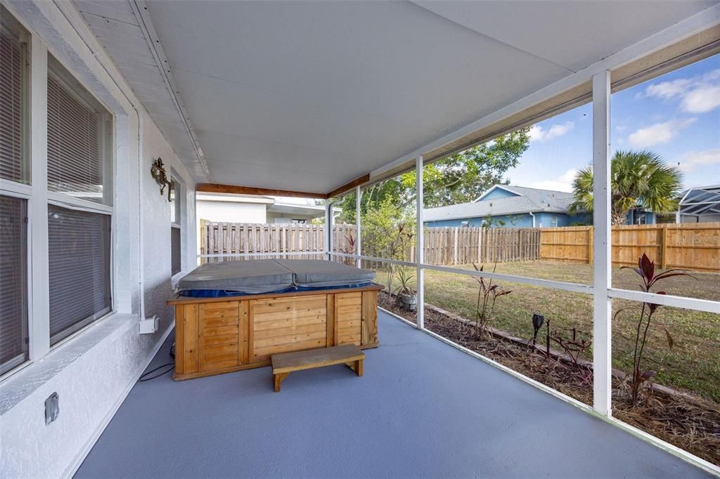 For Sale: $295,000 (3 beds, 2 baths, 1177 Square Feet)