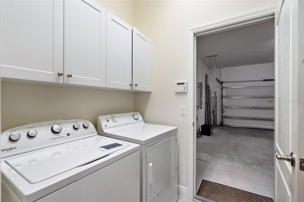 For Sale: $800,000 (3 beds, 2 baths, 2176 Square Feet)