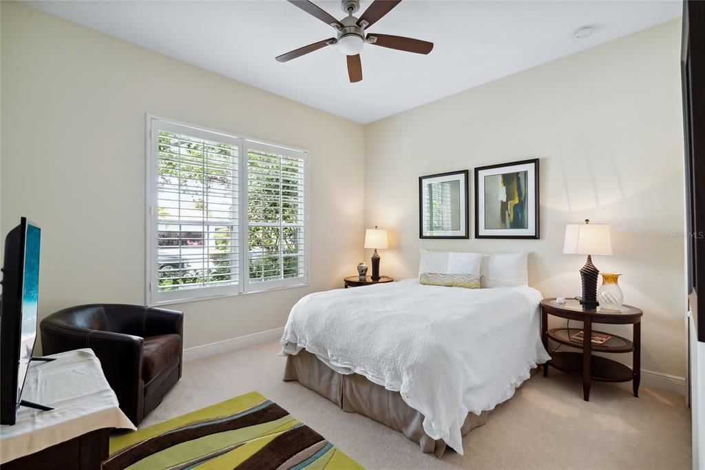 For Sale: $800,000 (3 beds, 2 baths, 2176 Square Feet)