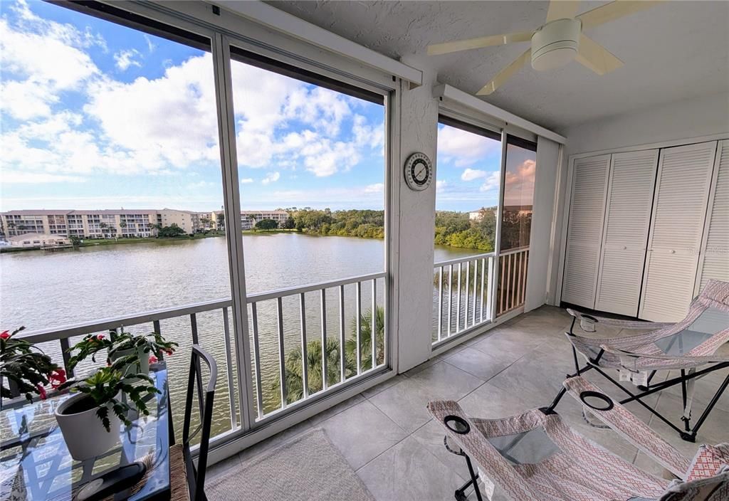 For Sale: $158,800 (2 beds, 2 baths, 1144 Square Feet)