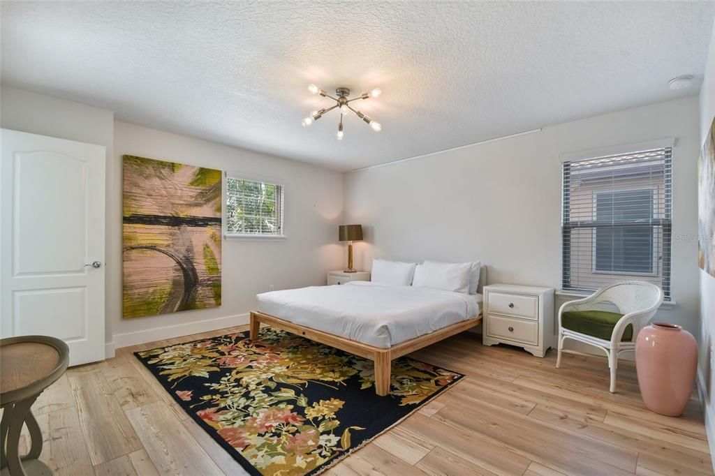 For Sale: $610,000 (6 beds, 4 baths, 3142 Square Feet)