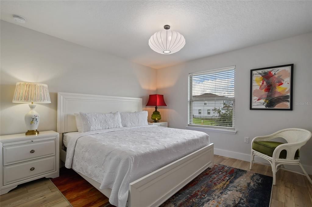 For Sale: $610,000 (6 beds, 4 baths, 3142 Square Feet)