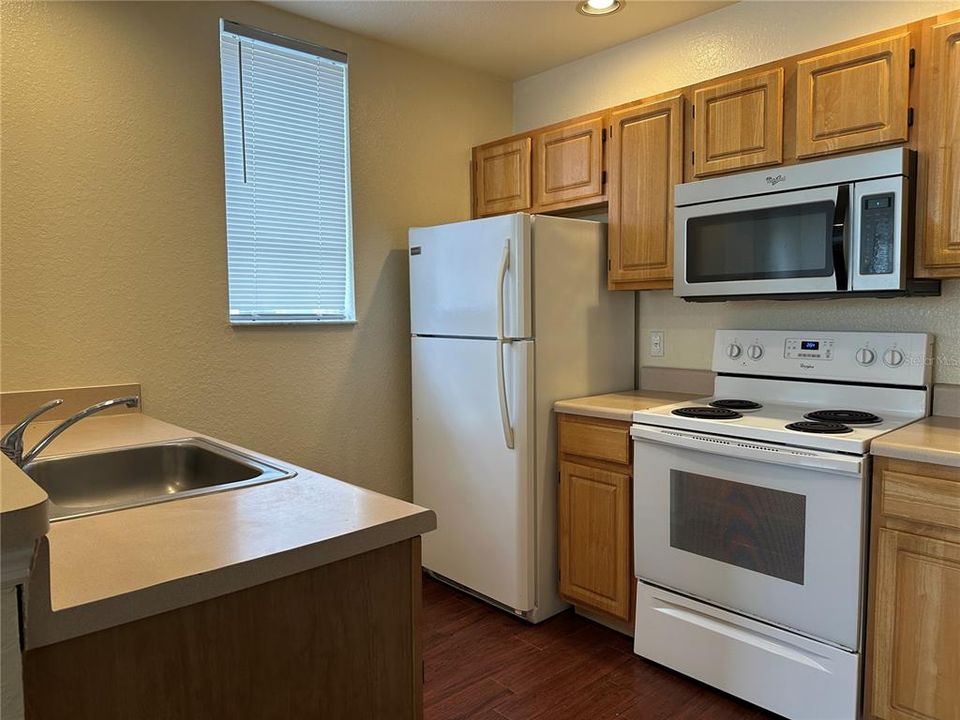 En Renta: $1,775 (4 camas, 3 baños, 1470 Pies cuadrados)