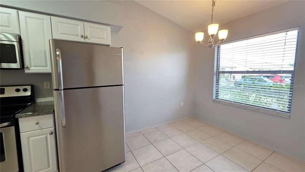 For Rent: $1,800 (2 beds, 2 baths, 1135 Square Feet)