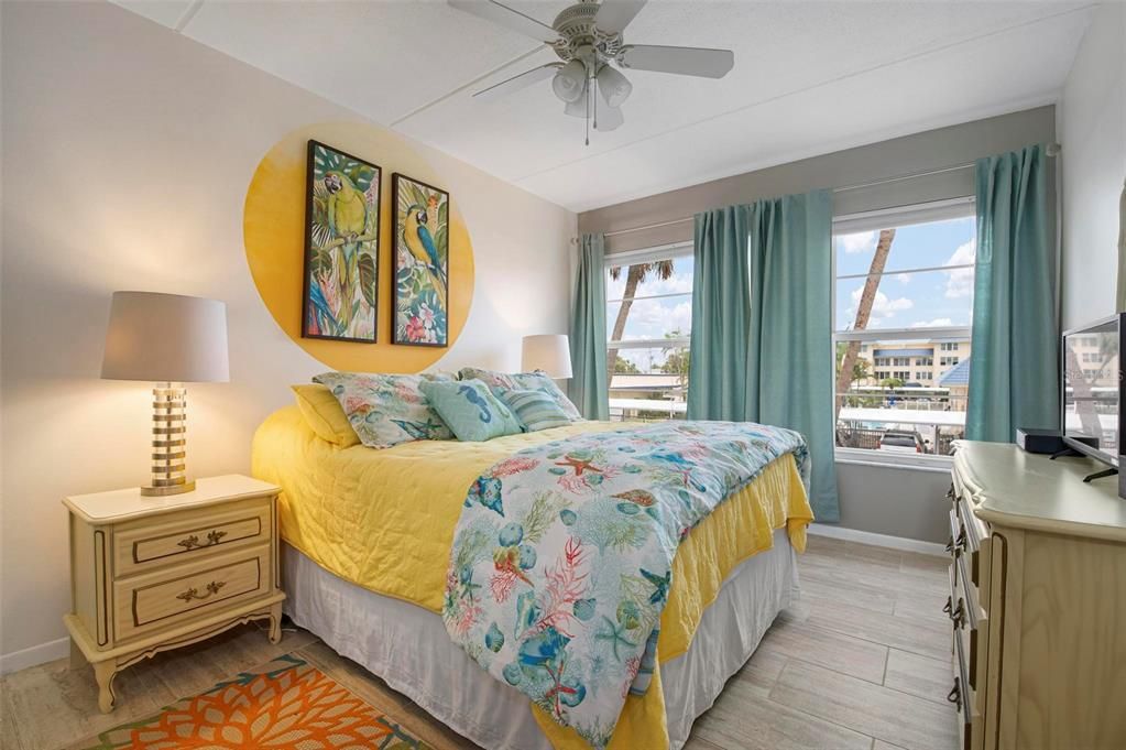 В аренду: $3,500 (1 спален, 1 ванн, 721 Квадратных фут)