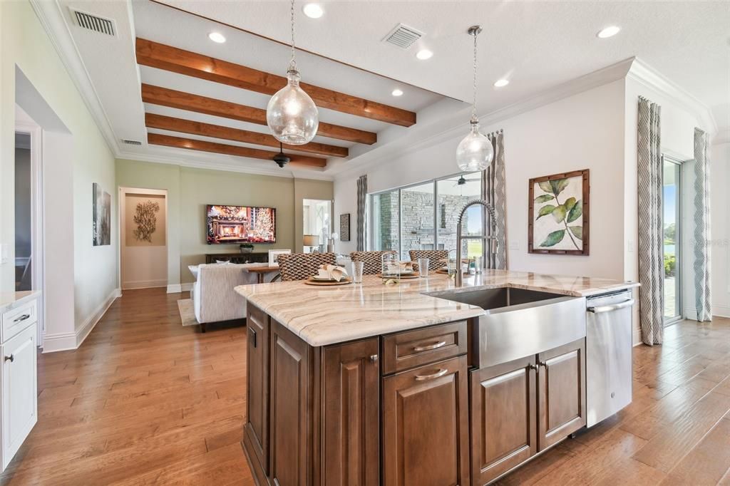 На продажу: $1,299,900 (3 спален, 2 ванн, 3066 Квадратных фут)