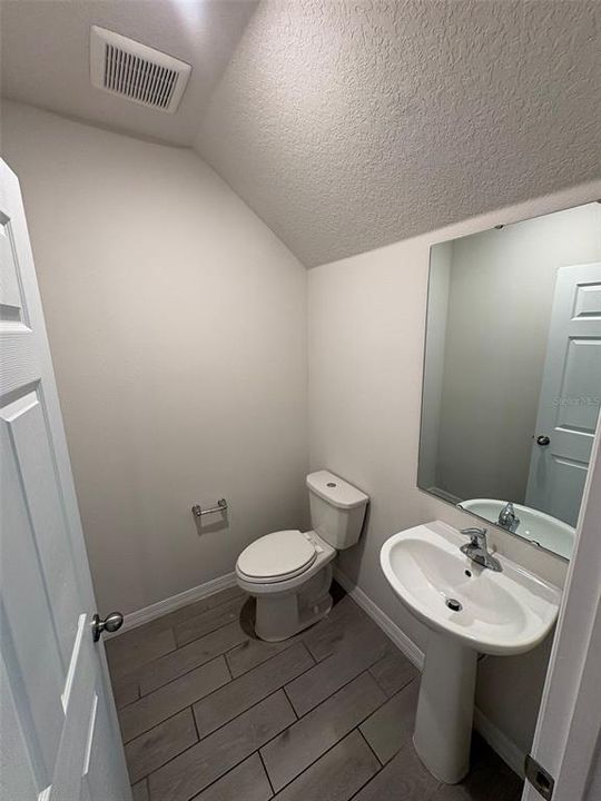 В аренду: $2,550 (3 спален, 2 ванн, 1566 Квадратных фут)