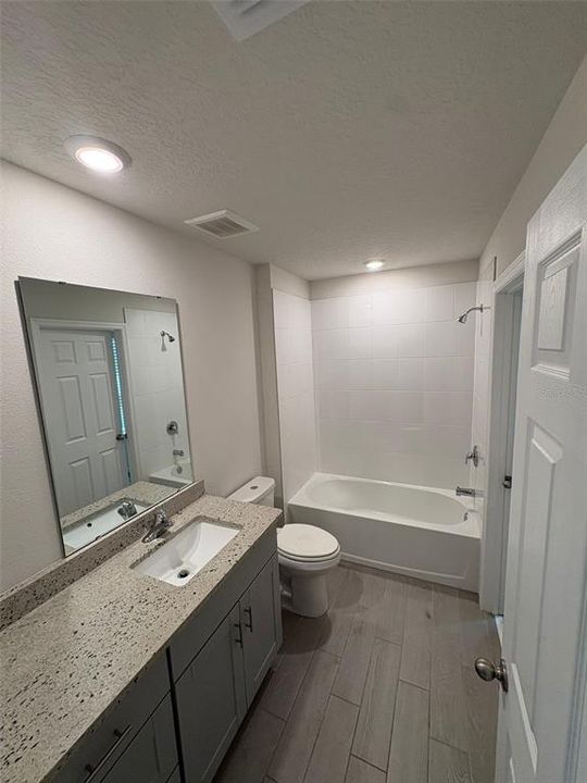 В аренду: $2,550 (3 спален, 2 ванн, 1566 Квадратных фут)