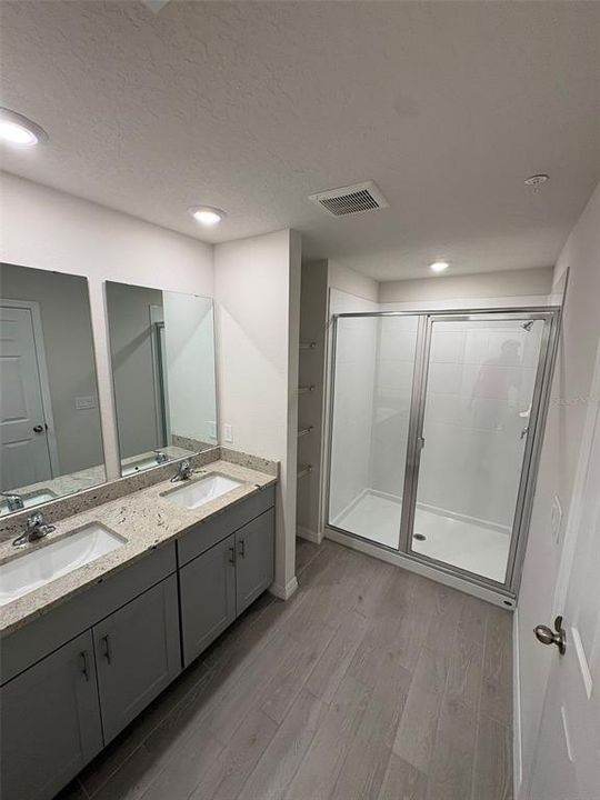 В аренду: $2,550 (3 спален, 2 ванн, 1566 Квадратных фут)