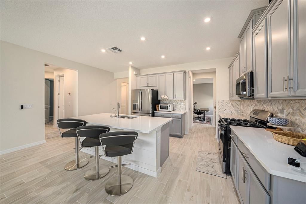 For Sale: $599,990 (4 beds, 3 baths, 2420 Square Feet)