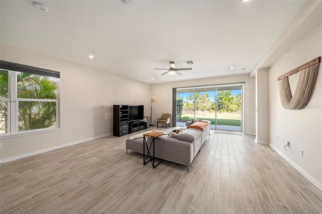 For Sale: $599,990 (4 beds, 3 baths, 2420 Square Feet)