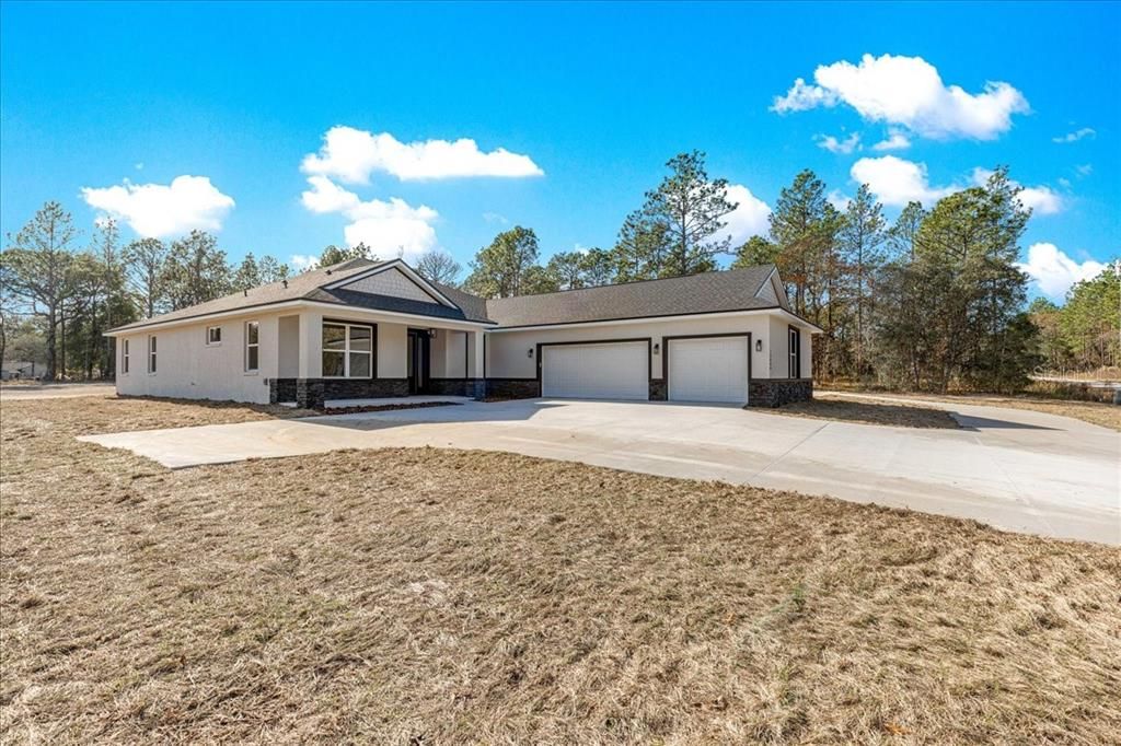 En Venta: $498,000 (3 camas, 2 baños, 3855 Pies cuadrados)