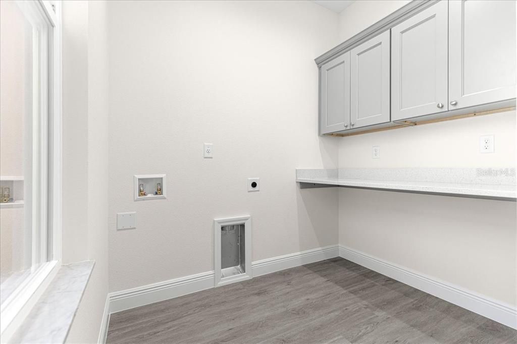 En Venta: $498,000 (3 camas, 2 baños, 3855 Pies cuadrados)