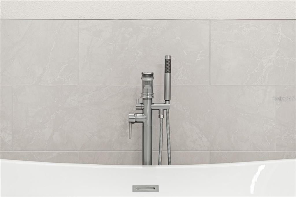 En Venta: $498,000 (3 camas, 2 baños, 3855 Pies cuadrados)