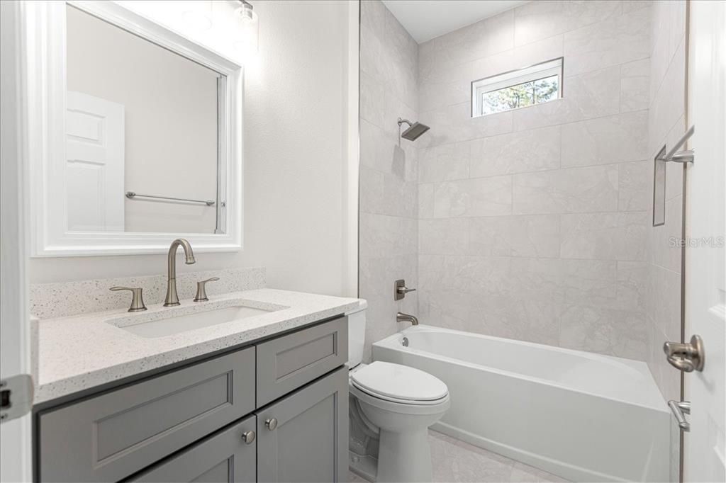 En Venta: $498,000 (3 camas, 2 baños, 3855 Pies cuadrados)