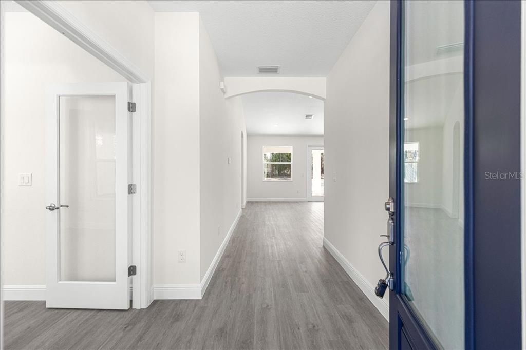 En Venta: $498,000 (3 camas, 2 baños, 3855 Pies cuadrados)