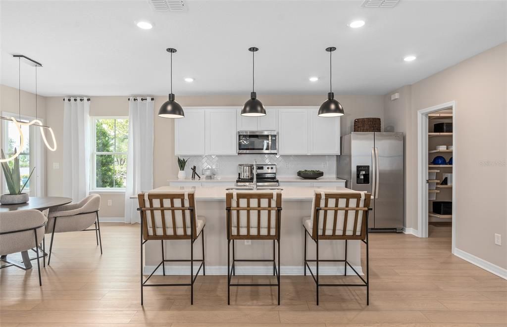 待售: $504,630 (3 贝兹, 2 浴室, 1715 平方英尺)