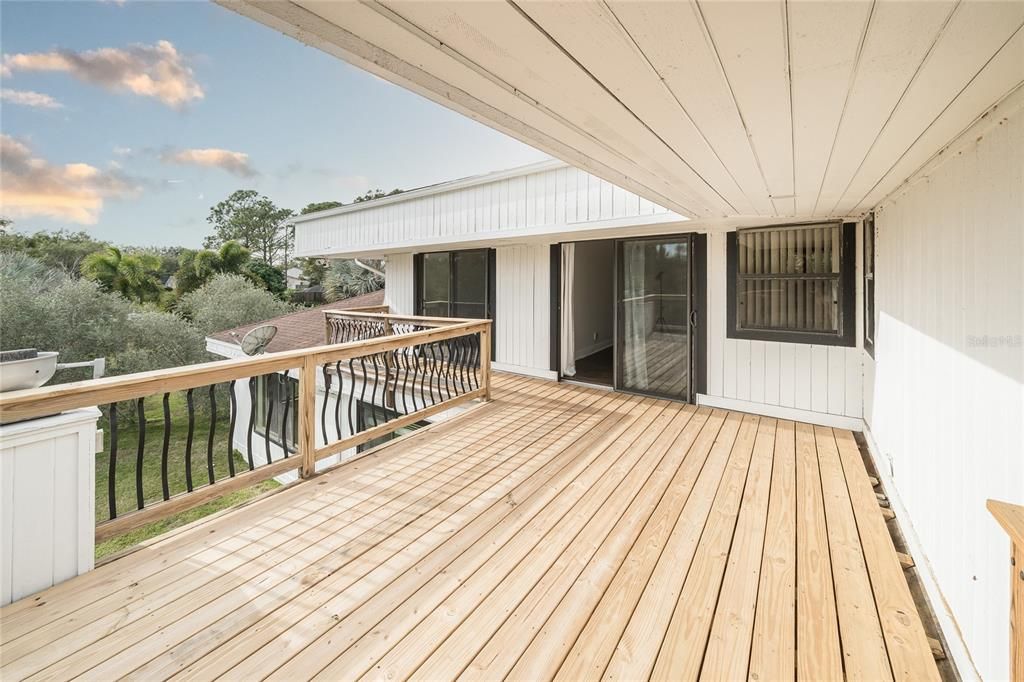 待售: $1,150,000 (5 贝兹, 3 浴室, 4242 平方英尺)