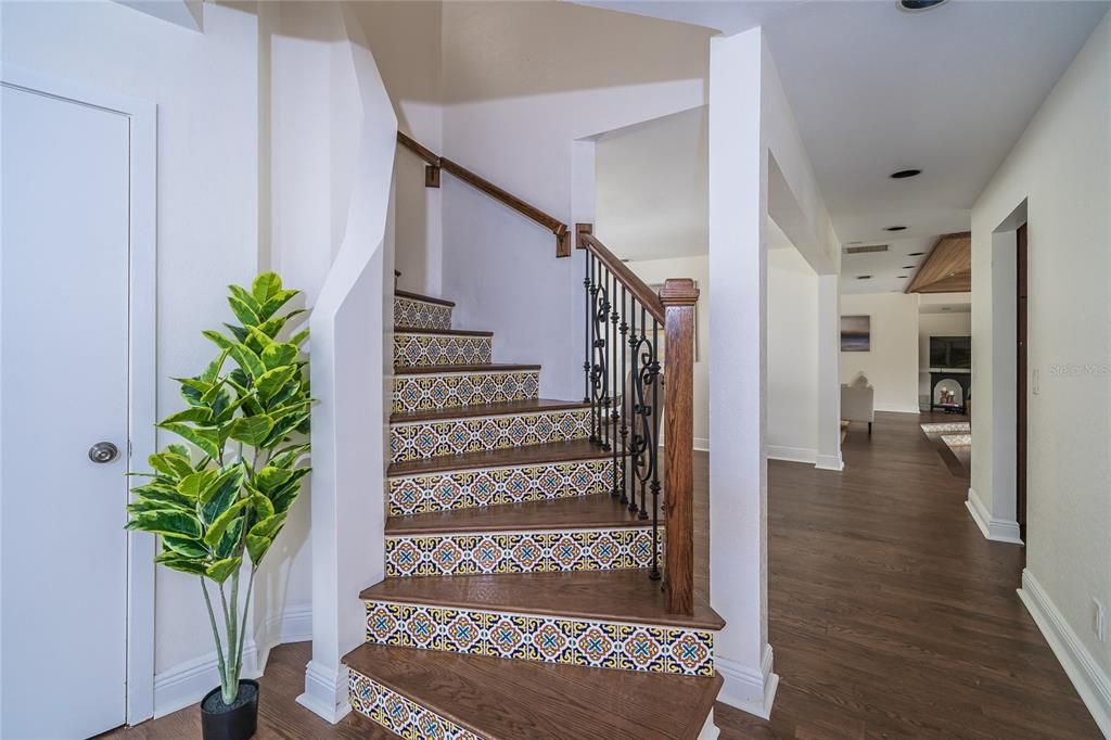 待售: $1,150,000 (5 贝兹, 3 浴室, 4242 平方英尺)