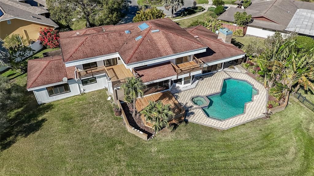 待售: $1,150,000 (5 贝兹, 3 浴室, 4242 平方英尺)