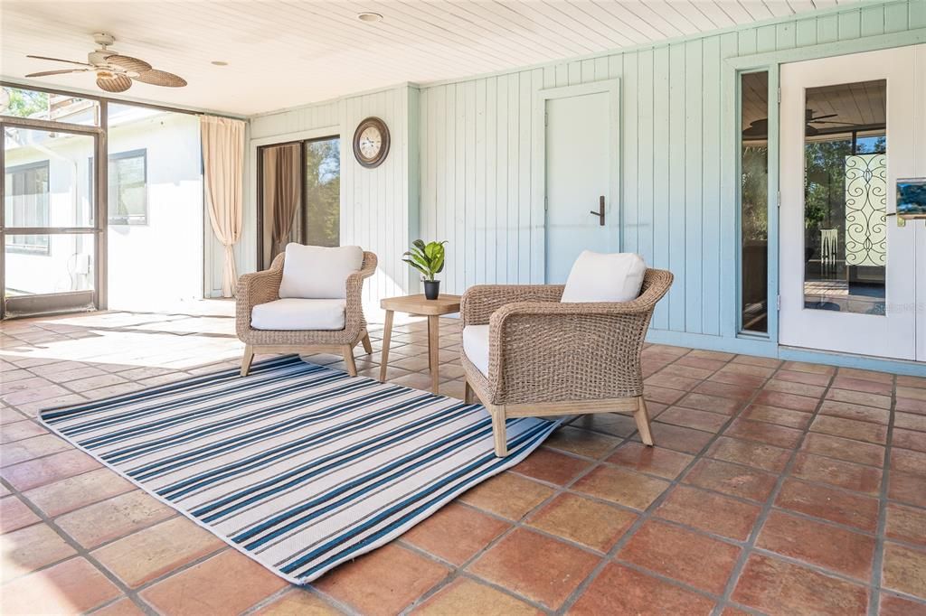 待售: $1,150,000 (5 贝兹, 3 浴室, 4242 平方英尺)