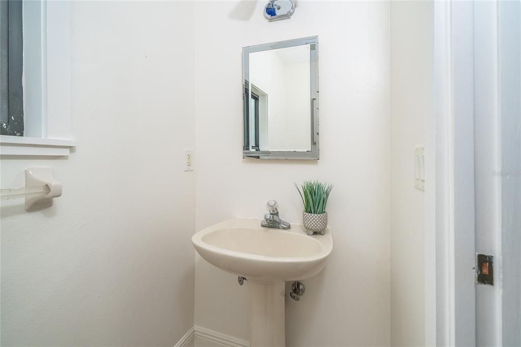 待售: $1,150,000 (5 贝兹, 3 浴室, 4242 平方英尺)