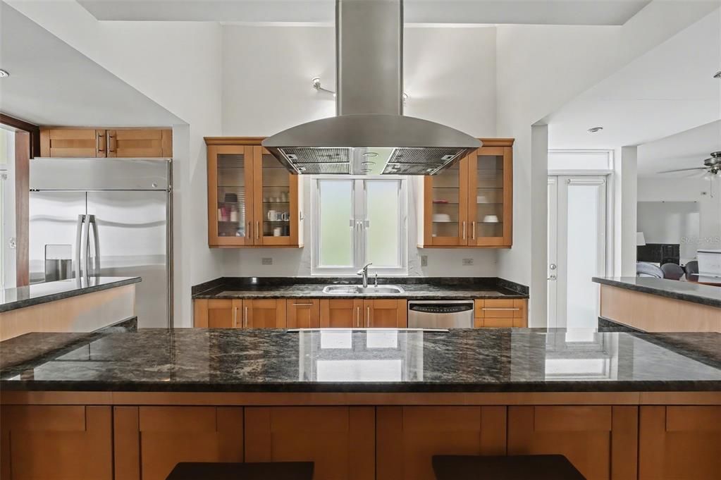 На продажу: $1,200,000 (4 спален, 3 ванн, 3857 Квадратных фут)