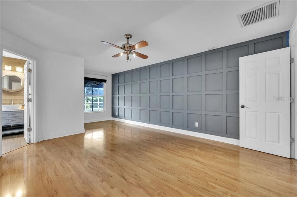 待售: $440,000 (4 贝兹, 3 浴室, 2455 平方英尺)