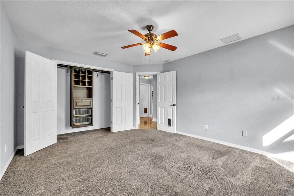 待售: $440,000 (4 贝兹, 3 浴室, 2455 平方英尺)