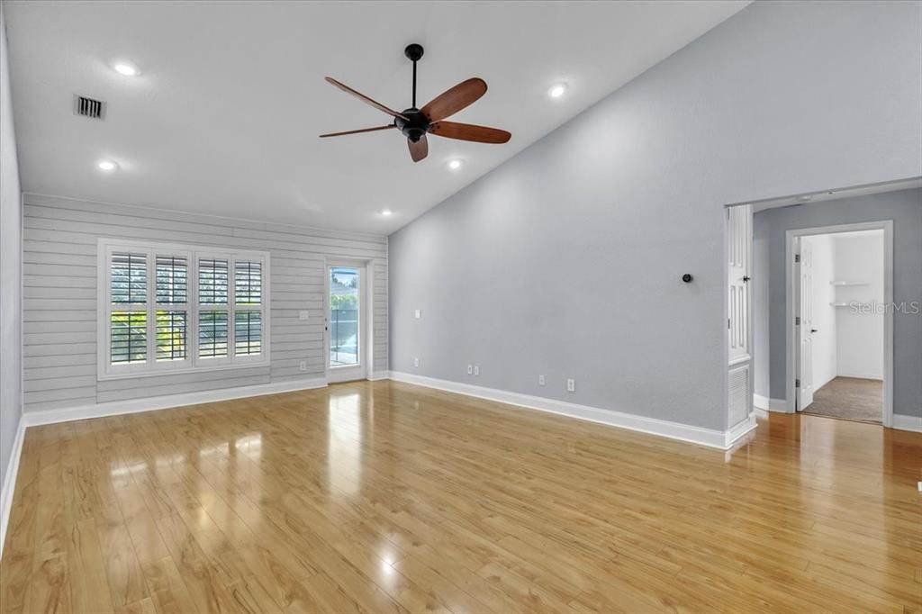 待售: $440,000 (4 贝兹, 3 浴室, 2455 平方英尺)