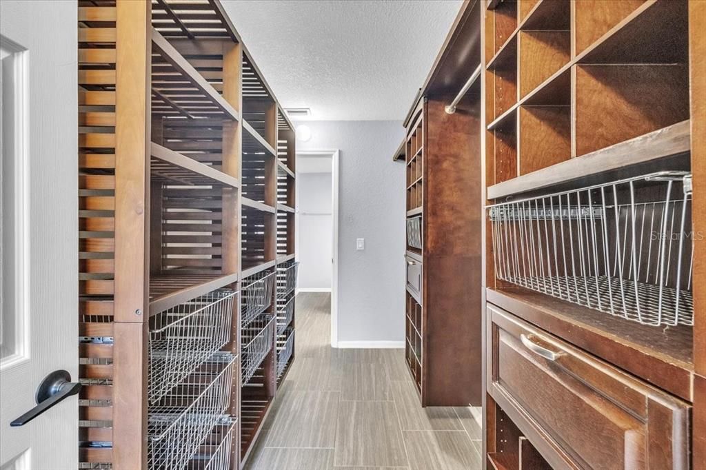 待售: $440,000 (4 贝兹, 3 浴室, 2455 平方英尺)