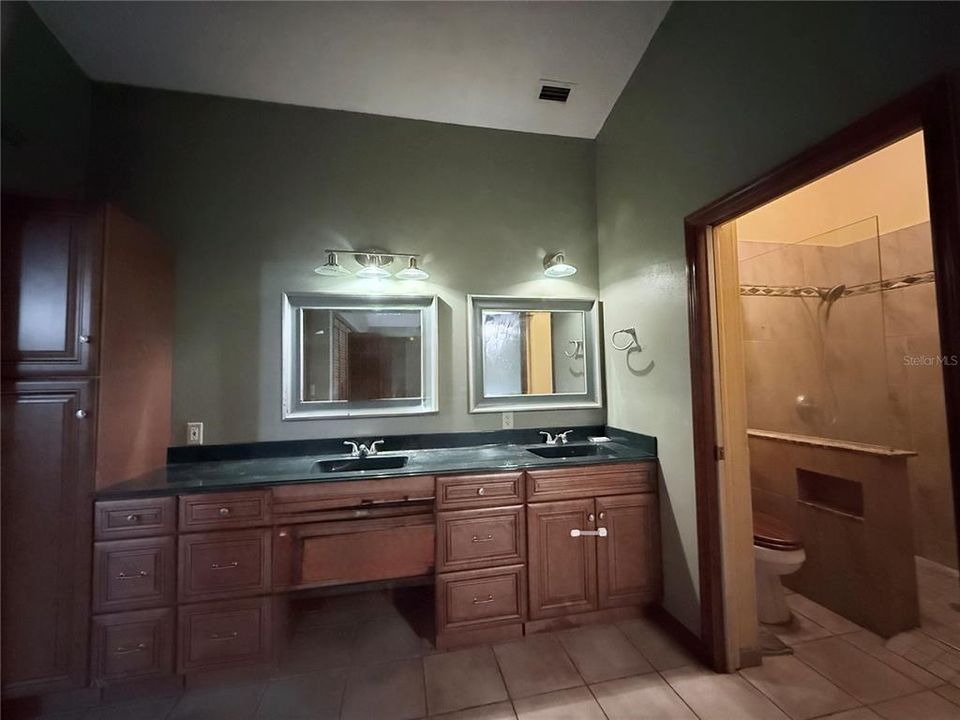 На продажу: $250,000 (3 спален, 2 ванн, 1506 Квадратных фут)