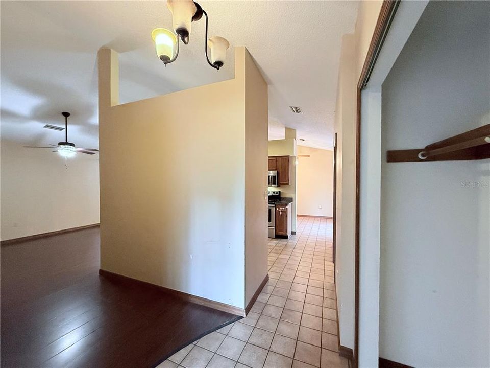 На продажу: $250,000 (3 спален, 2 ванн, 1506 Квадратных фут)