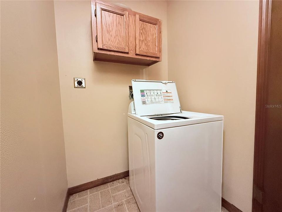 На продажу: $250,000 (3 спален, 2 ванн, 1506 Квадратных фут)