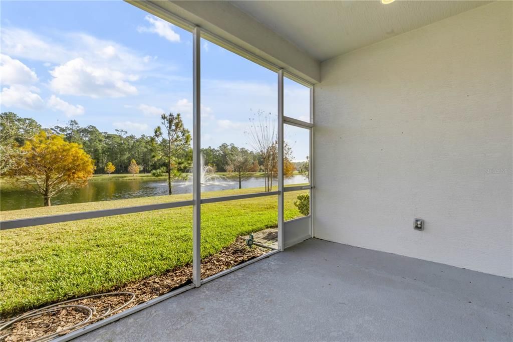 На продажу: $394,900 (2 спален, 2 ванн, 1526 Квадратных фут)