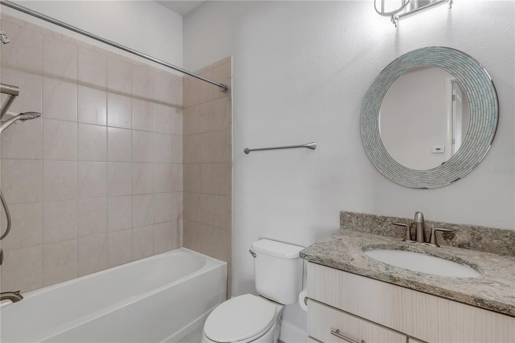 На продажу: $394,900 (2 спален, 2 ванн, 1526 Квадратных фут)