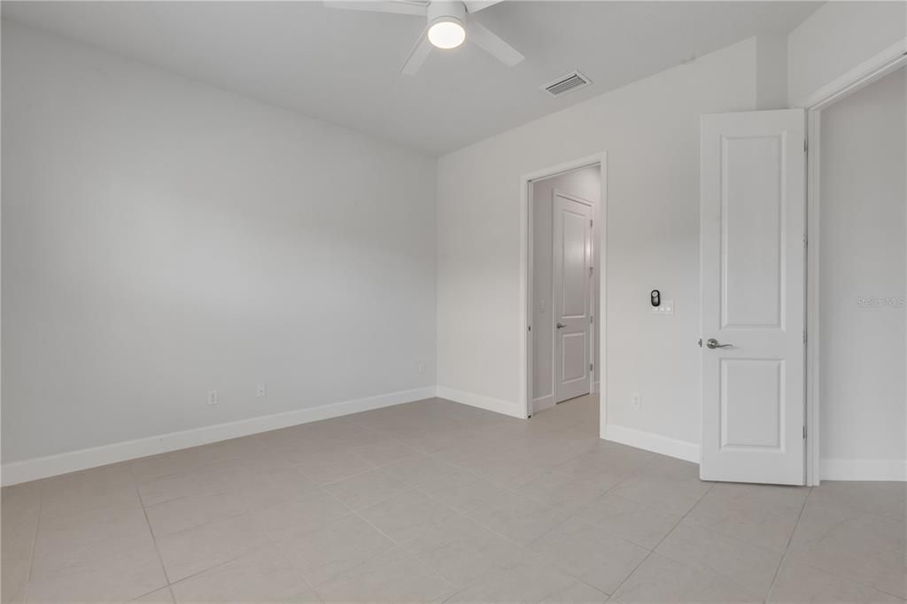 На продажу: $394,900 (2 спален, 2 ванн, 1526 Квадратных фут)