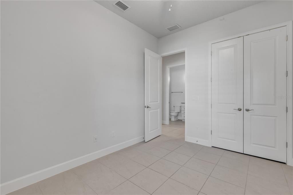 На продажу: $394,900 (2 спален, 2 ванн, 1526 Квадратных фут)