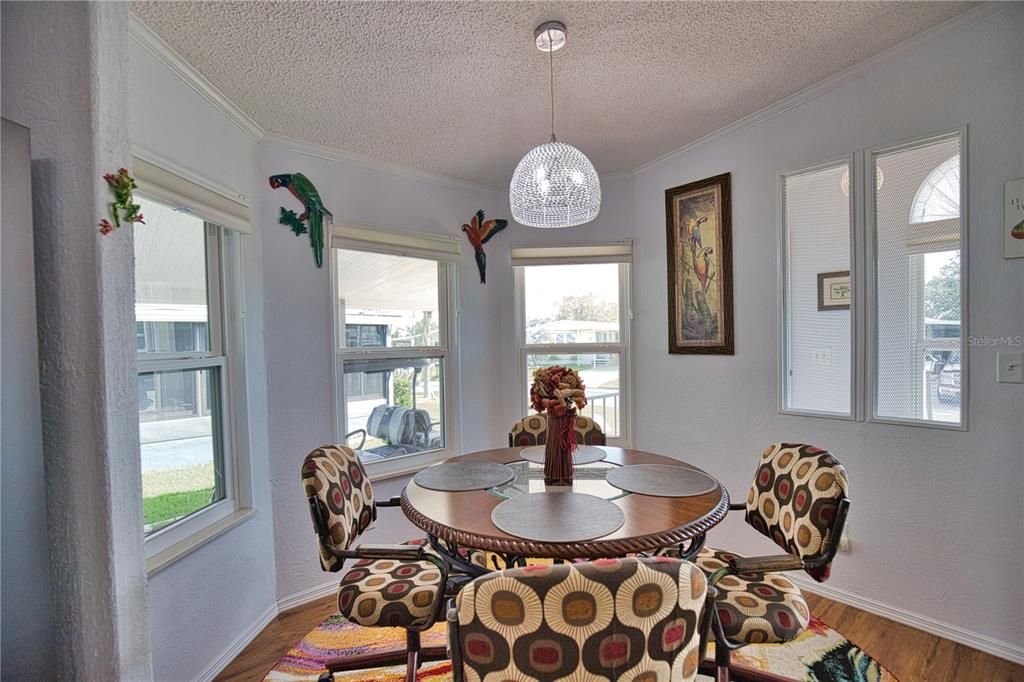 На продажу: $199,999 (2 спален, 2 ванн, 1534 Квадратных фут)