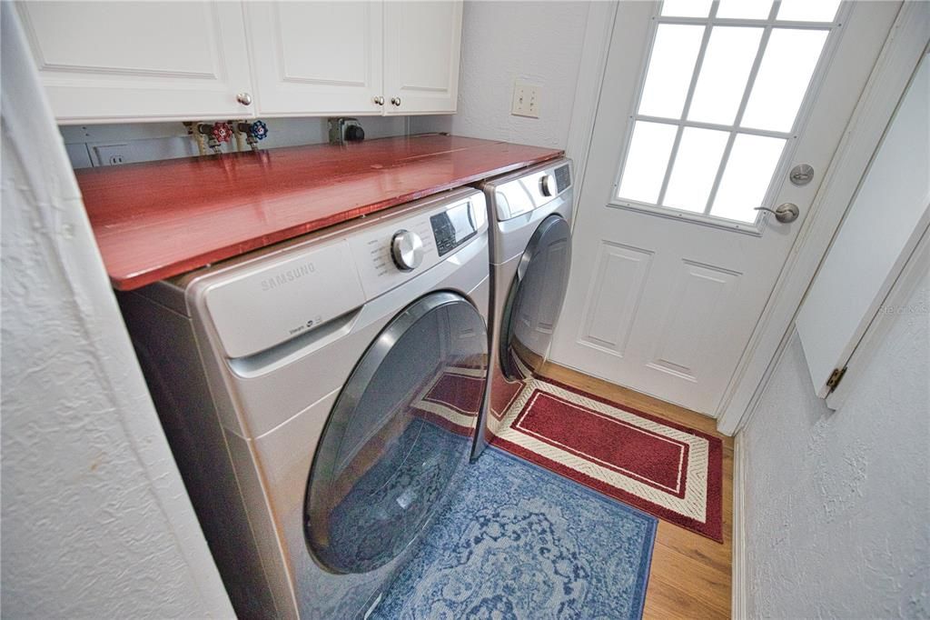 На продажу: $199,999 (2 спален, 2 ванн, 1534 Квадратных фут)