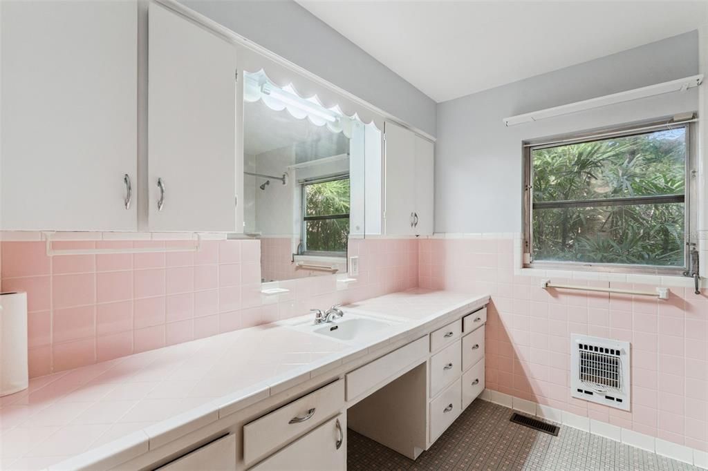 En Renta: $2,200 (2 camas, 2 baños, 1706 Pies cuadrados)