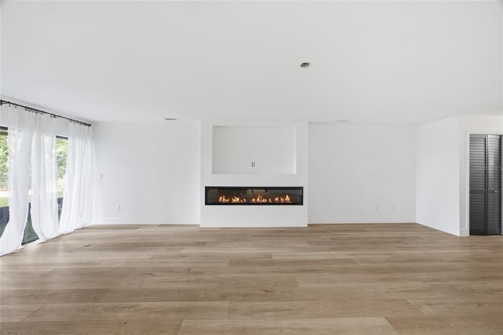 For Rent: $3,000 (3 beds, 2 baths, 1480 Square Feet)