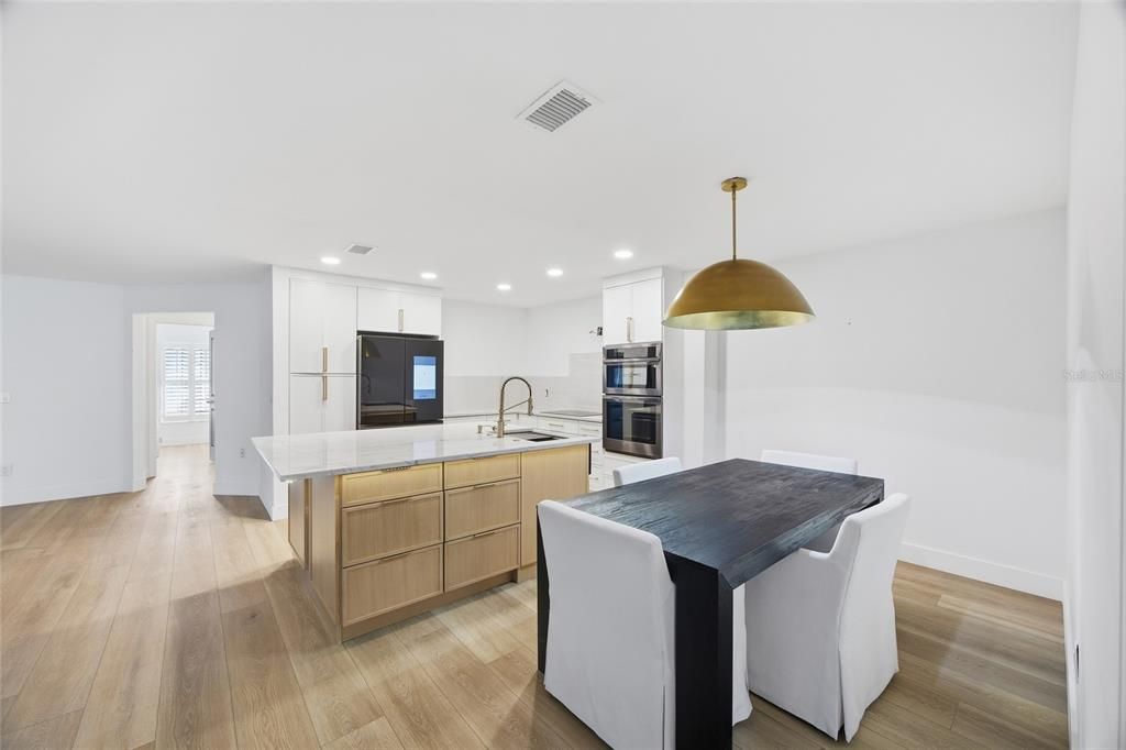 For Rent: $3,000 (3 beds, 2 baths, 1480 Square Feet)