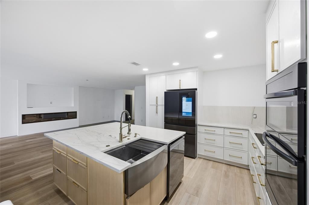 For Rent: $3,000 (3 beds, 2 baths, 1480 Square Feet)