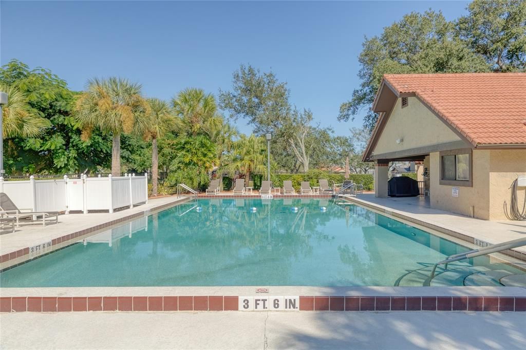 На продажу: $241,000 (2 спален, 2 ванн, 922 Квадратных фут)